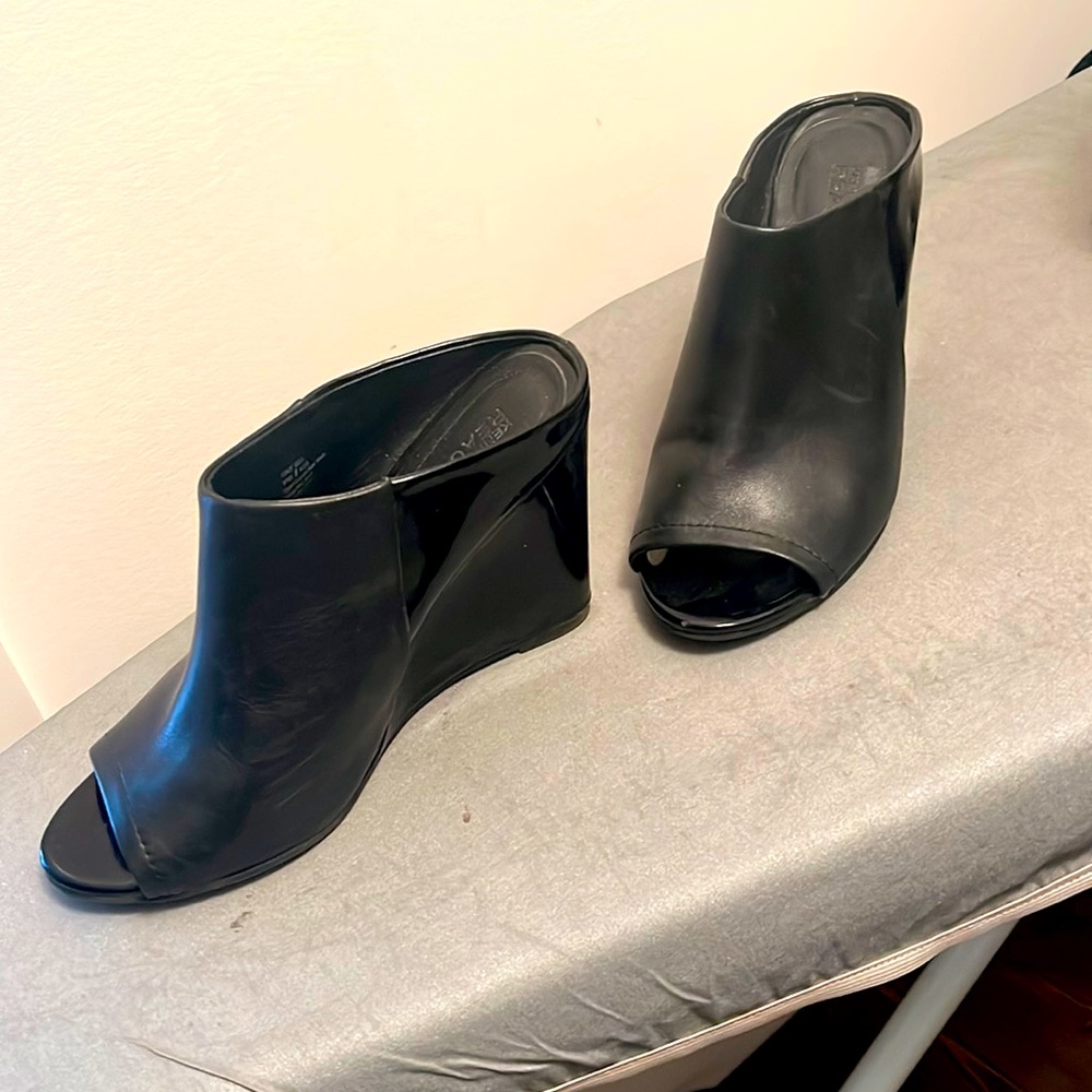 Kenneth Cole Reaction heels